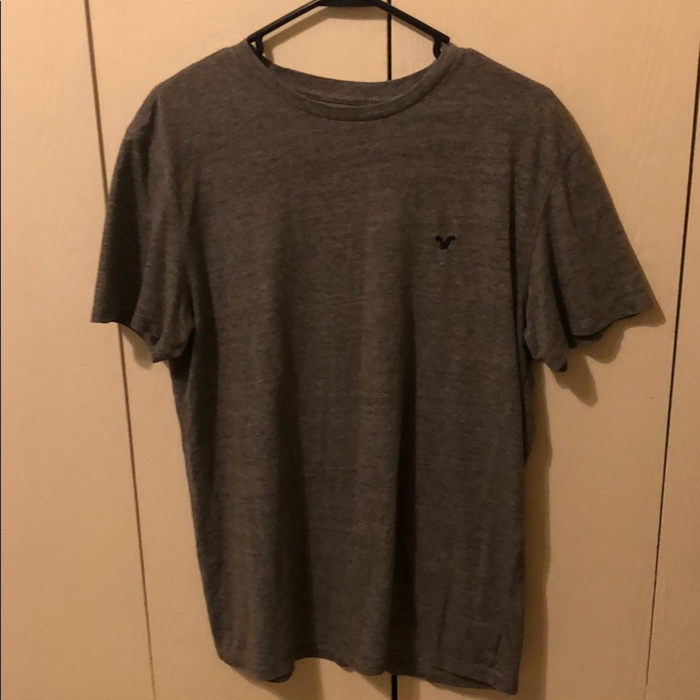 Gray American eagle t-shirt